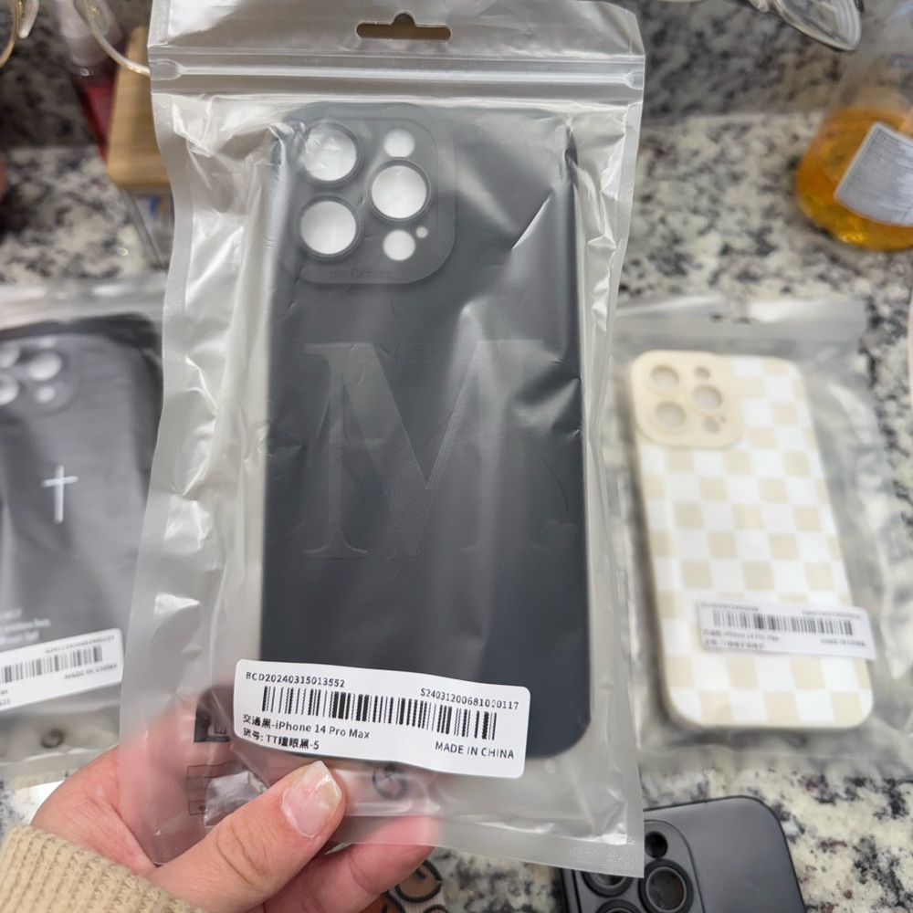 iphone 14 Pro Max cases - Picture 3 of 6